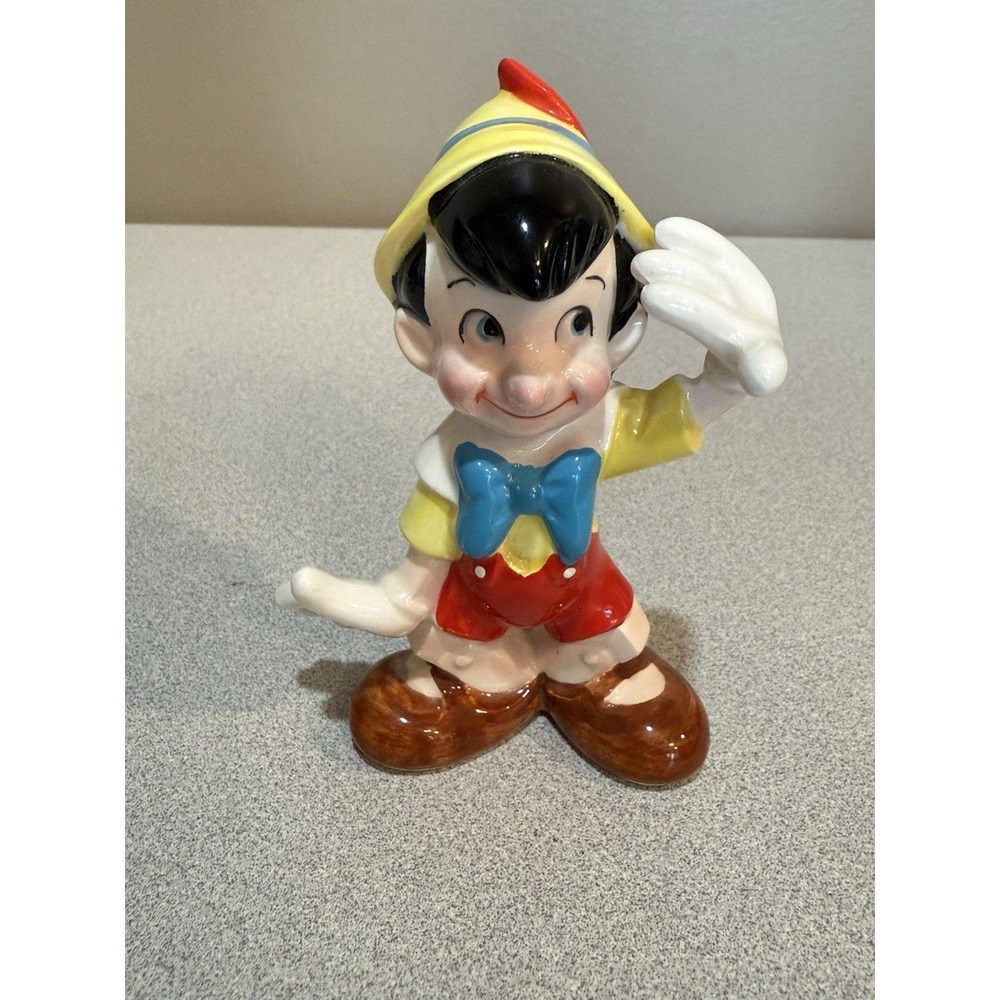 Disney Saluting Pinocchio Ceramic Figure 4" Japan
